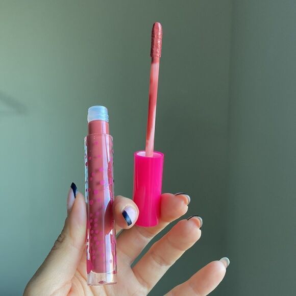 5 Piece Makeup Bundle-Not Used - Picture 4 of 9